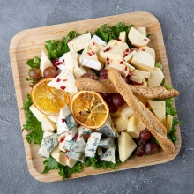 Snack selection with wine for 10 people - 1